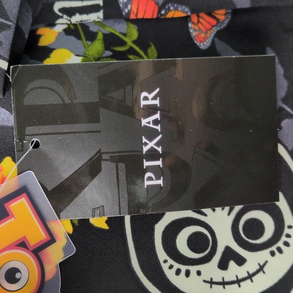 NWT Women's S Coco Scrub Top Tooniforms Disney Pixar Sugar Skull Floral Marigold - Picture 6 of 10